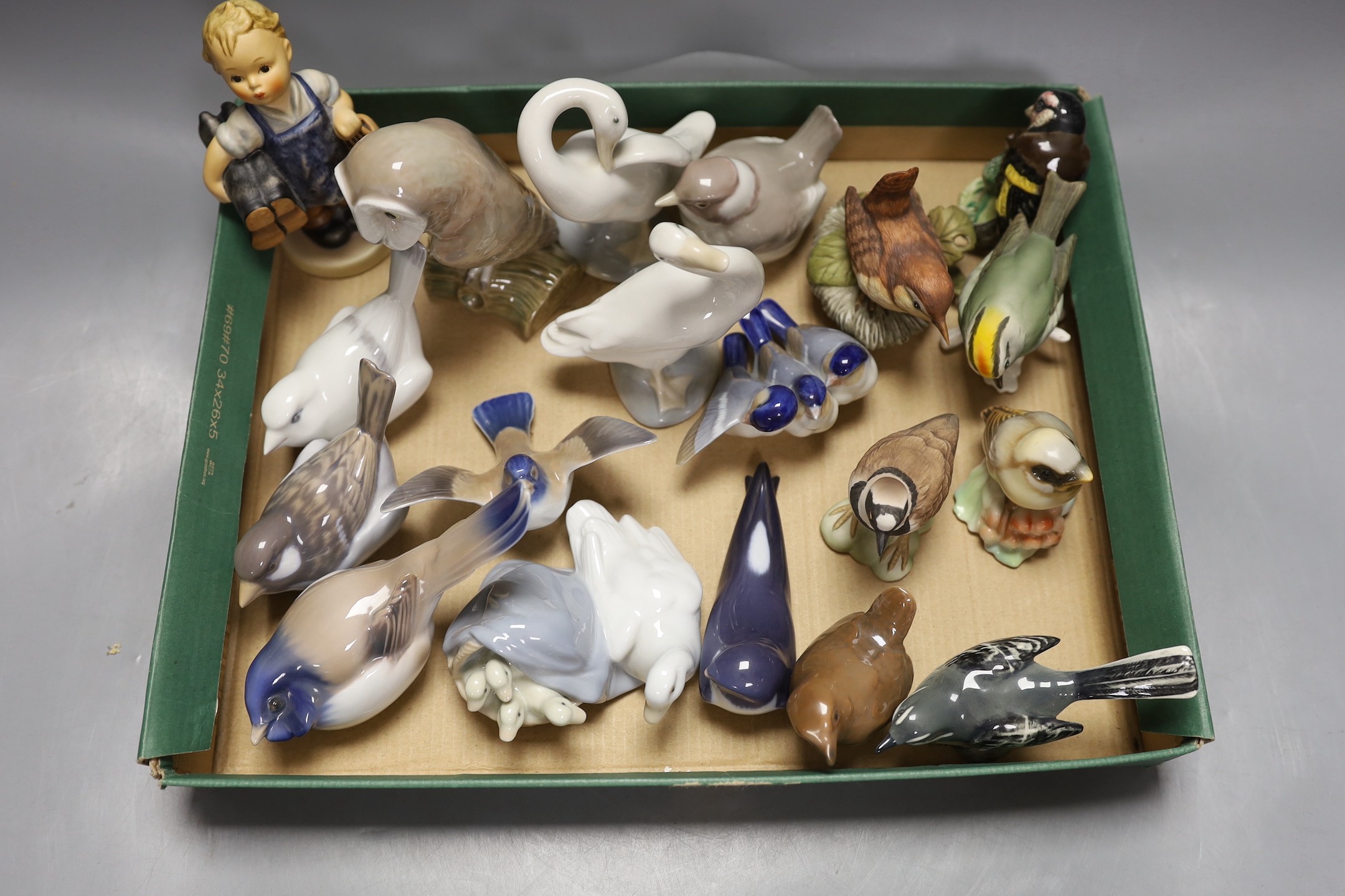 A collection of various Copenhagen and other porcelain birds, together with a Goebel figure (19)